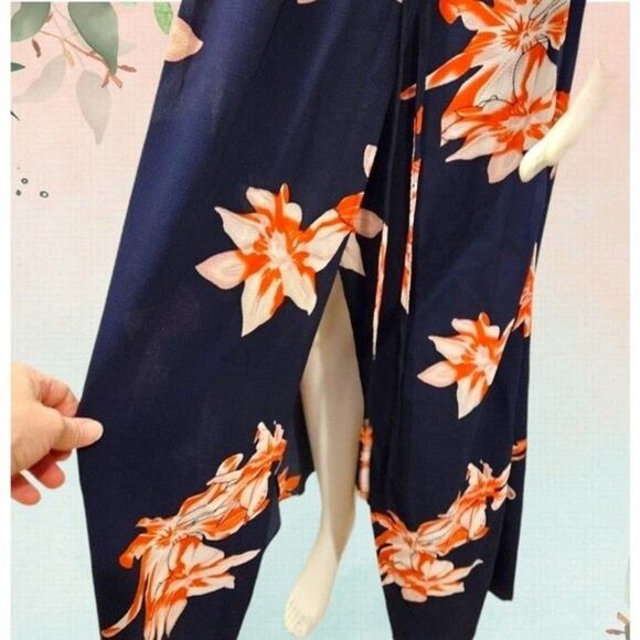 NWT Super Cute Backless Sundress Plunge Front with Slit - Maxi - Size Lg - Picture 4 of 6